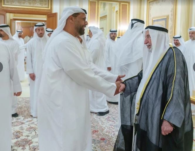 Ahmed Al Midfa greeting H.H. Sheikh Dr. Sultan bin Muhammad Al Qasimi, Ruler of Sharjah